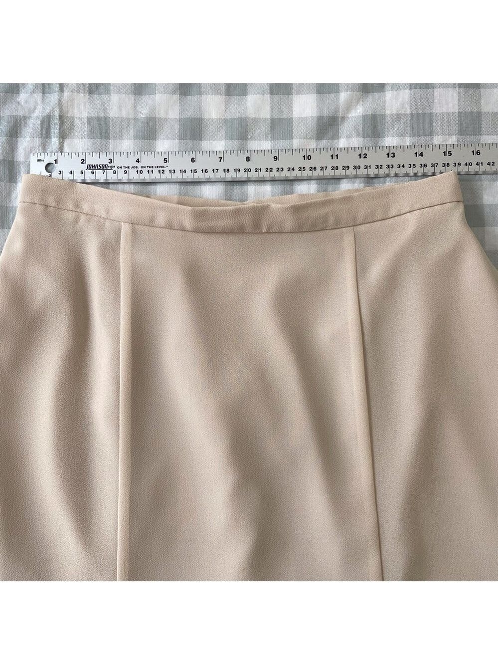 Joseph Ribkoff Nude Crepe Midi Skirt Size 8 Romantic Feminine Oldies Chic - Picture 9 of 12